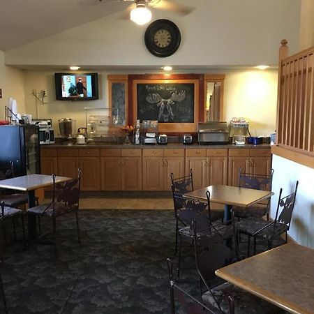 Moose Lake Lodge & Suites Dış mekan fotoğraf