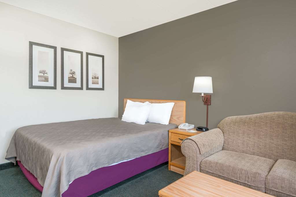 Moose Lake Lodge & Suites Oda fotoğraf