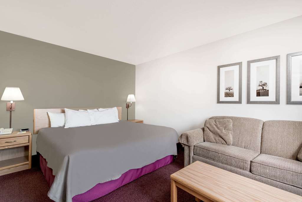 Moose Lake Lodge & Suites Oda fotoğraf